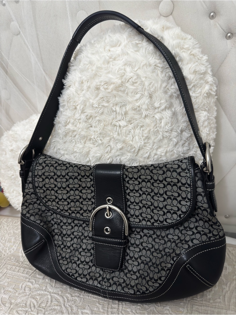 Large Coach grey and black Soho with buckle!